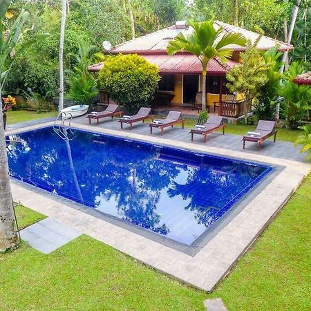 Araliya Gardens Hotel ヒッカドゥワ エクステリア 写真