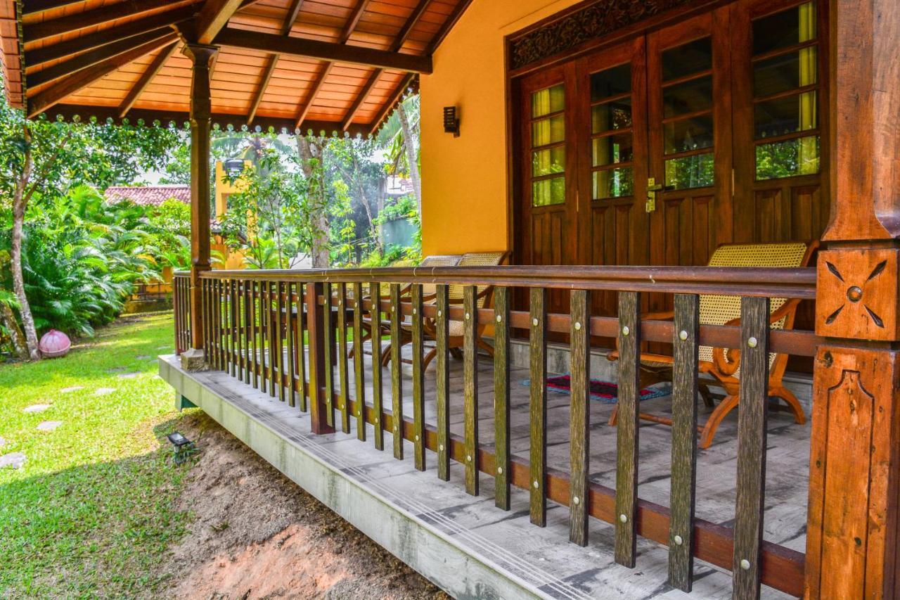 Araliya Gardens Hotel ヒッカドゥワ エクステリア 写真