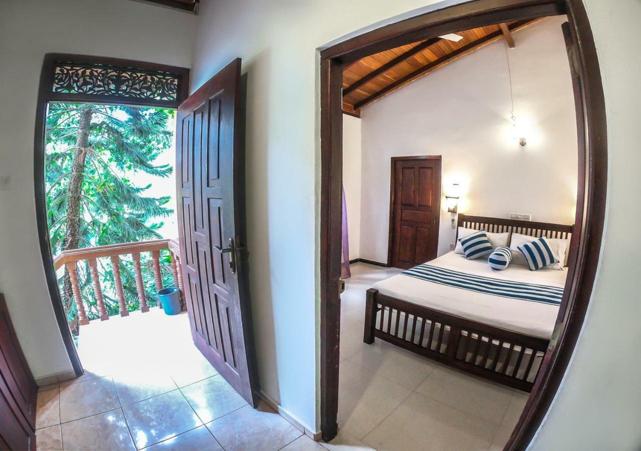 Araliya Gardens Hotel ヒッカドゥワ エクステリア 写真