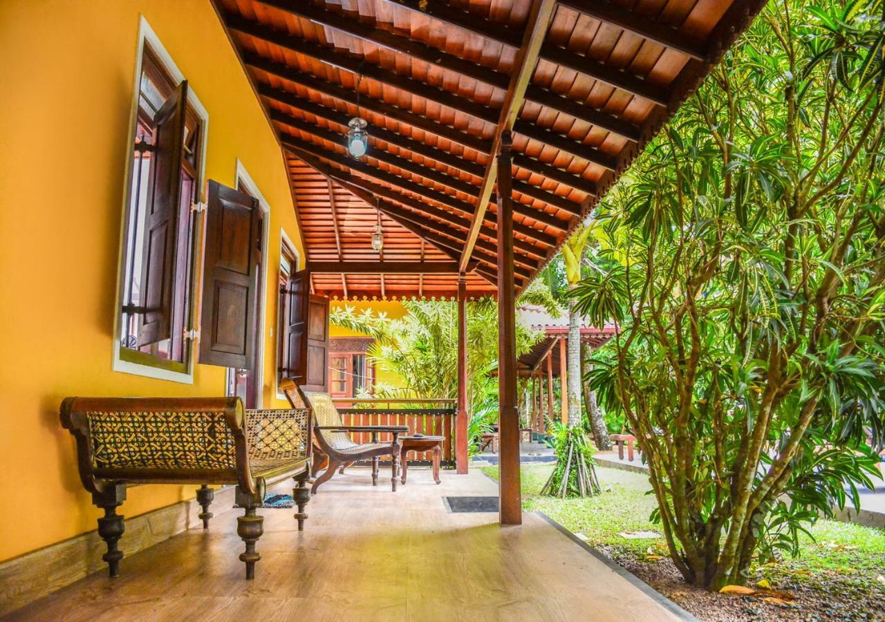 Araliya Gardens Hotel ヒッカドゥワ エクステリア 写真