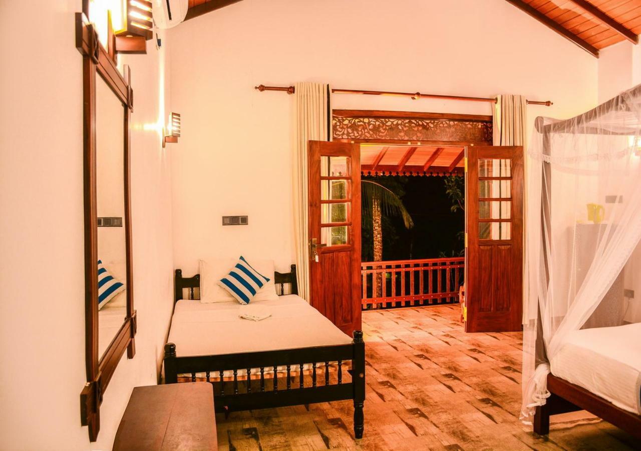 Araliya Gardens Hotel ヒッカドゥワ エクステリア 写真