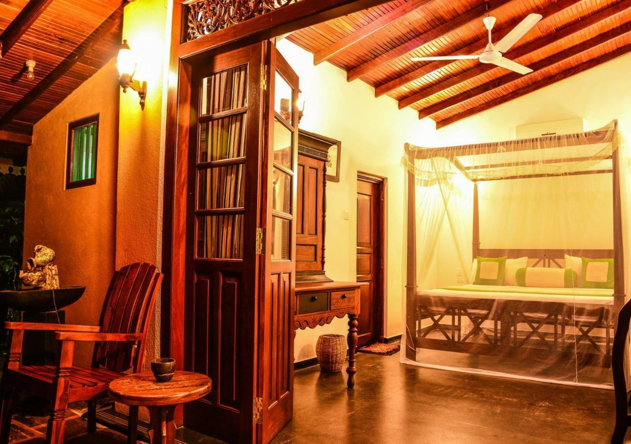 Araliya Gardens Hotel ヒッカドゥワ エクステリア 写真