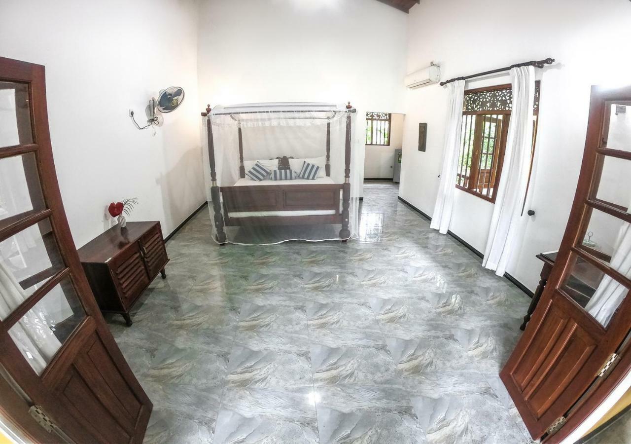 Araliya Gardens Hotel ヒッカドゥワ エクステリア 写真